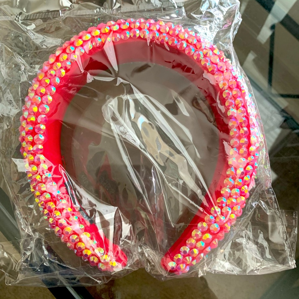 CHARMING RHINESTONE HEADBAND